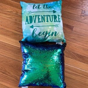 BRAND NEW NEVER USED Throw pillows 14”x14”